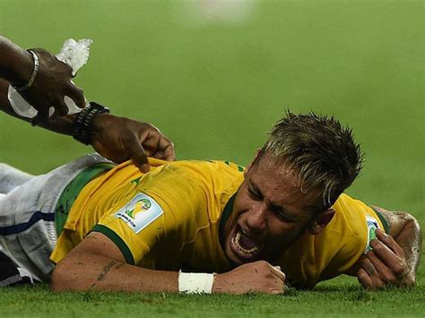 neymar injury 2014